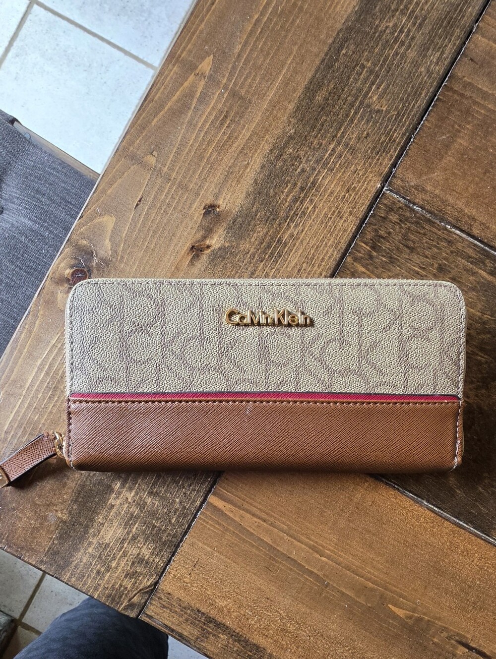 Calvin Klein Tan and Beige Signature Zip Wallet